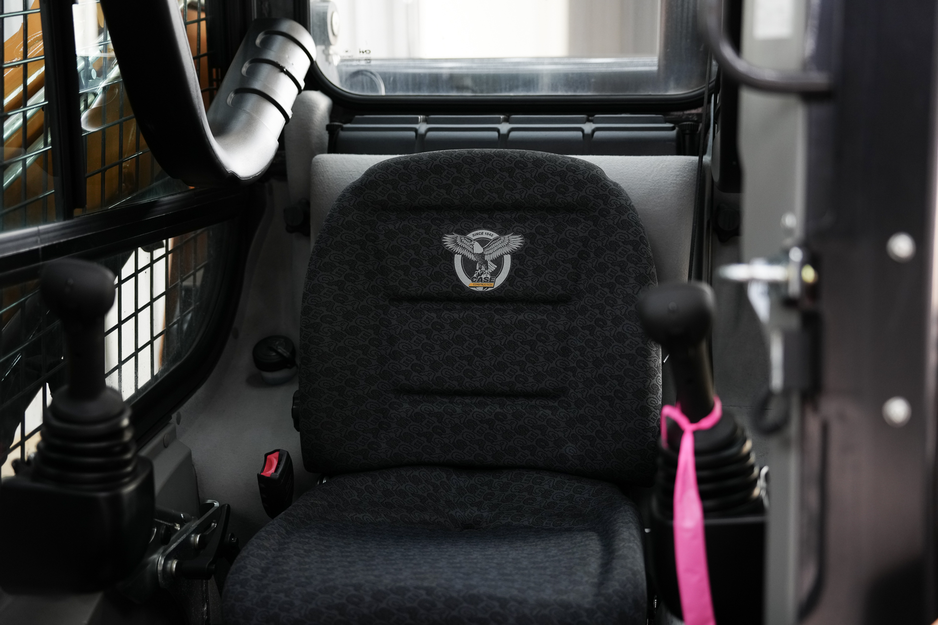 CASE TV370B #10