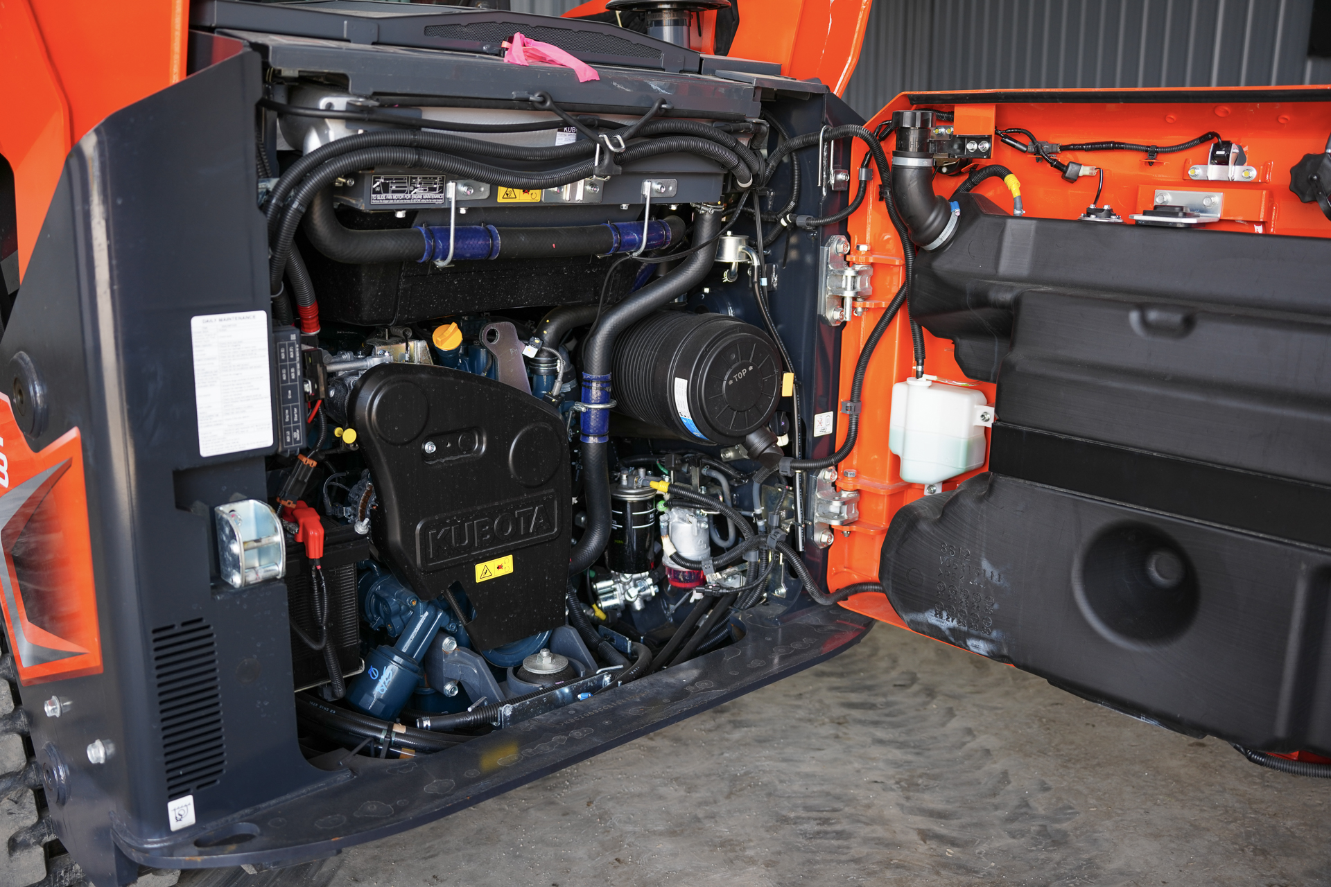 KUBOTA SVL75-3HFWVCC #11